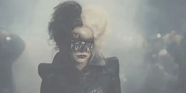 Disney “thả Xích” Trailer Cruella – Phản Diện 101 Chú Chó Đốm: Xinh Hết Hồn Mà Điên Không Tưởng, Joker Nữ Đấy À?