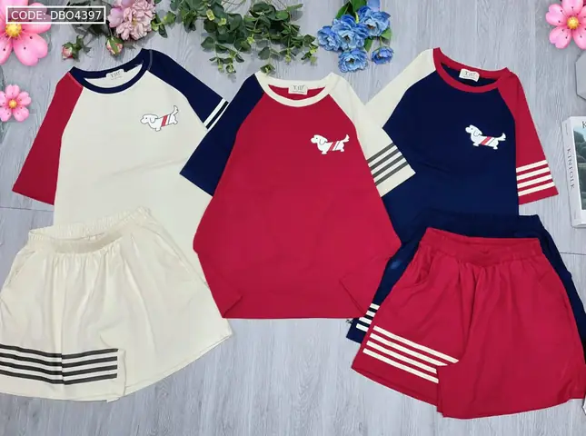 Đồ Bộ Quần Đùi Áo Tay Ngắn In Hình Con Chó Bên Phải Đồ Bộ Quần Đùi Áo Tay Ngắn In Hình Con Chó Bên Phải