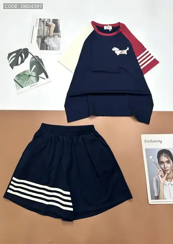 Đồ Bộ Quần Đùi Áo Tay Ngắn In Hình Con Chó Bên Phải Đồ Bộ Quần Đùi Áo Tay Ngắn In Hình Con Chó Bên Phải