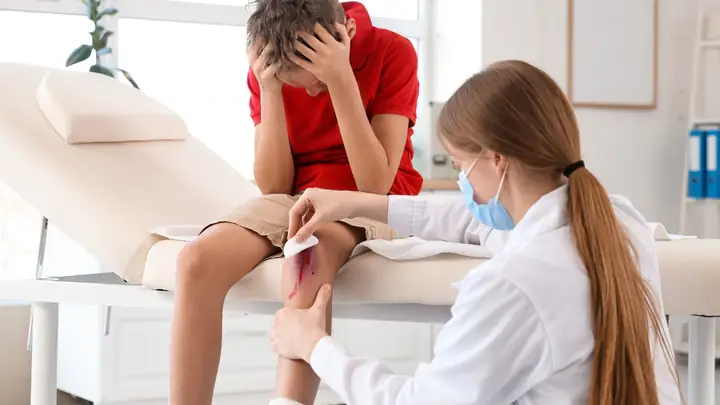 Vệ Sinh Vết Thương