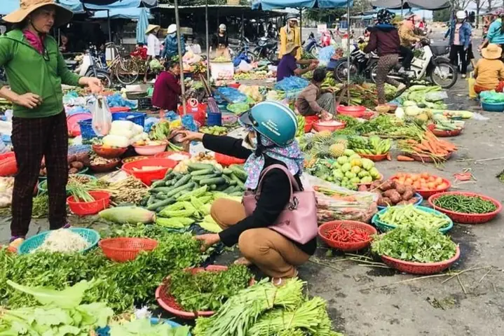 Chợ Hà Đông Bán Những Gì? Chợ Hà Đông Bán Những Gì?