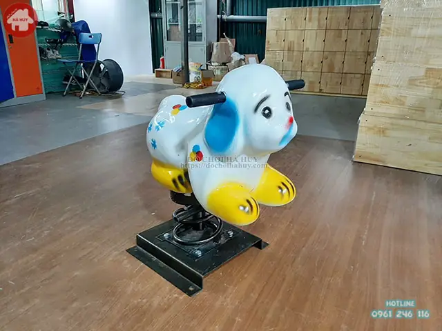 Một Số Hình Ảnh Sản Phẩm Thú Nhún Lò Xo Con Chó Đốm Nhựa Composite: