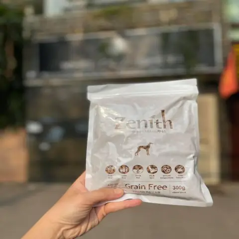 Hạt Zenith Cho Chó Con: Hướng Dẫn Chọn Và Sử Dụng Đúng Cách