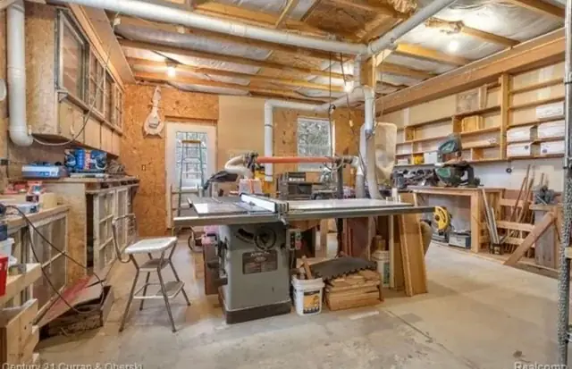 Mua Nhà Cho Chó Ở Đâu: Cẩm Nang Lựa Chọn Đúng Chuẩn Khoa Học