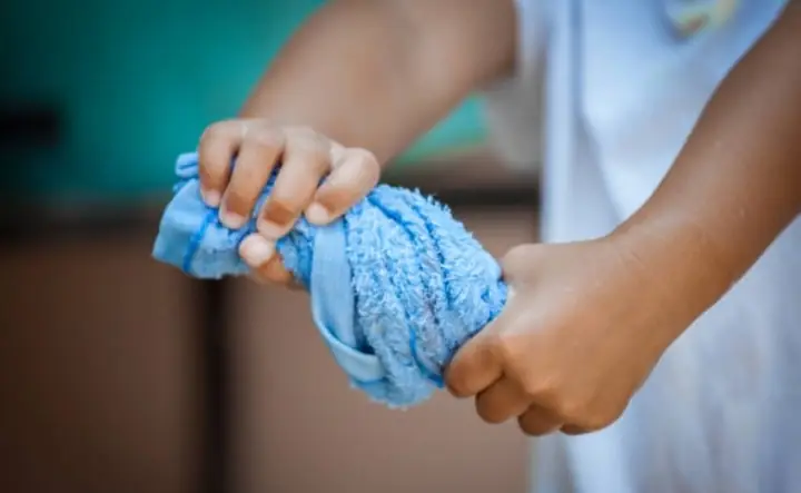 3sử Dụng Khăn Ướt