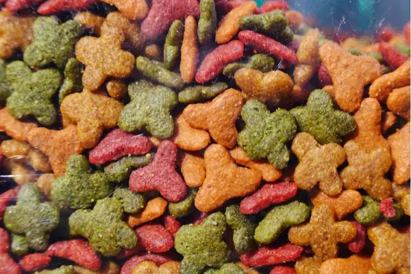 Tiêu Chí Lựa Chọn Các Loại Hạt Cho Chó Con Dưới 1 Tuổi