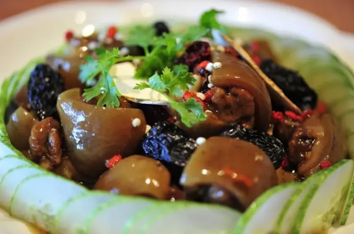 Món Thịt Chó Hầm Thuốc Bắc Thơm Bổ Dưỡng Cho Người Ốm