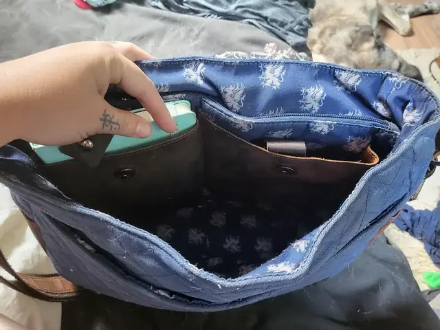 Hướng Dẫn Sử Dụng Túi Vệ Sinh Cho Chó: Cách Chọn Và Dùng Hiệu Quả