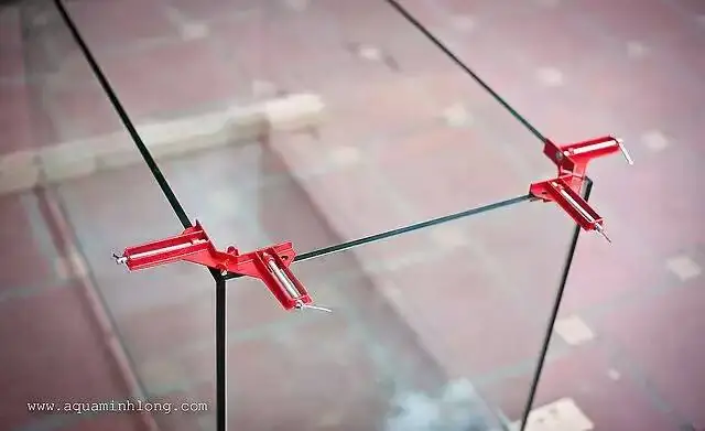 Bộ Nẹp Góc Dán Bể Cá: Hướng Dẫn Chọn Mua & Lắp Đặt An Toàn Cho Người Mới