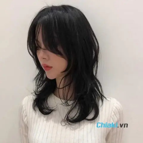 25. Tóc Nữ Mullet Sóng Nước