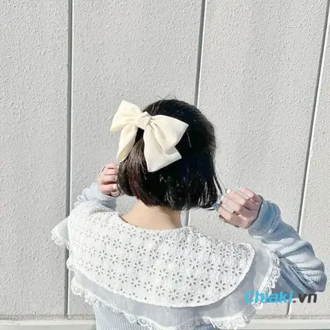 Tóc Ngắn Kẹp Nửa