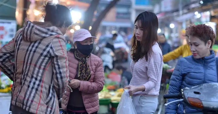 Giá Cá Chép Đỏ Tăng Gấp 5 Lần, Người Dân 'méo Mặt' Ngày Ông Công ...