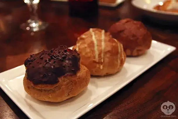 Bánh Su Kem Đam Mê (passionate Puffs)