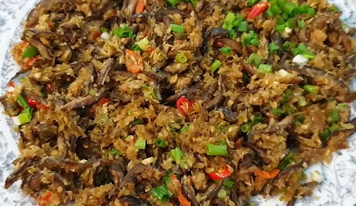 Hướng Dẫn Làm Cá Lòng Ròng Kho Sả Ớt Chuẩn Vị Miền Tây Hướng Dẫn Làm Cá Lòng Ròng Kho Sả Ớt Chuẩn Vị Miền Tây