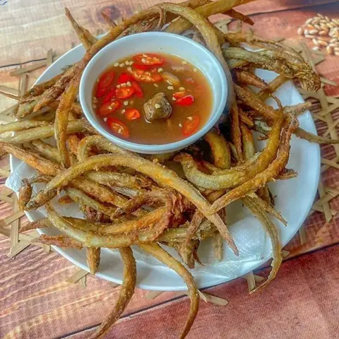 Cá Sùn Sịn Chiên Giòn Chấm Mắm Me