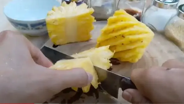 Bước 1: Sơ Chế Nguyên Liệu