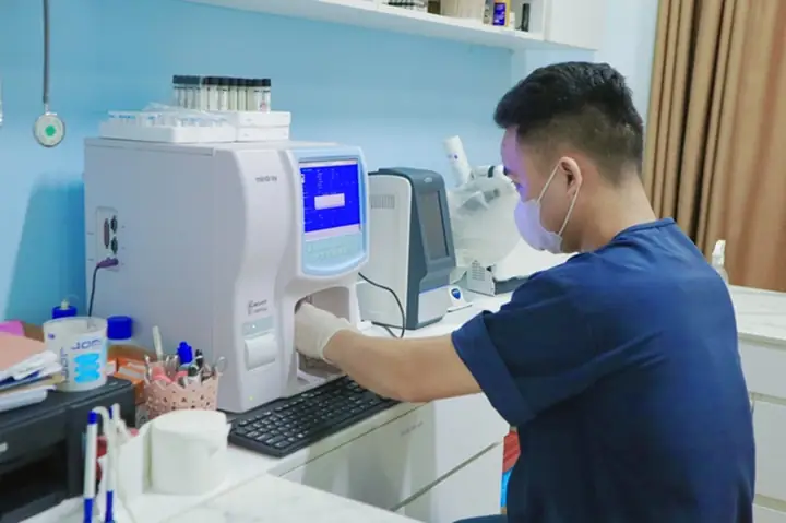 Trang Thiết Bị Hiện Đại Và Phòng Khám Sạch Sẽ