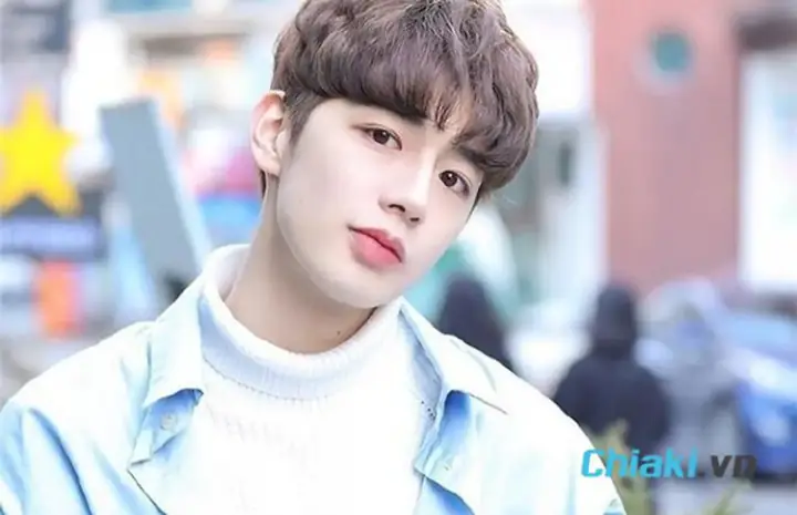 12. Kiểu Tóc Layer Nam Uốn Gợn Sóng