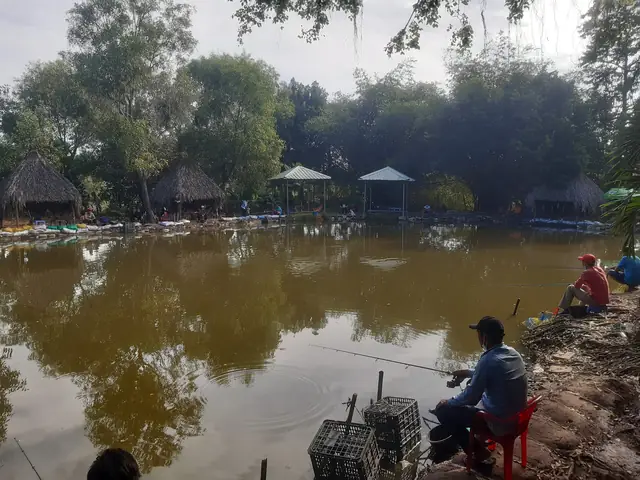 Hồ Câu Ngọc Dân Hồ Câu Ngọc Dân