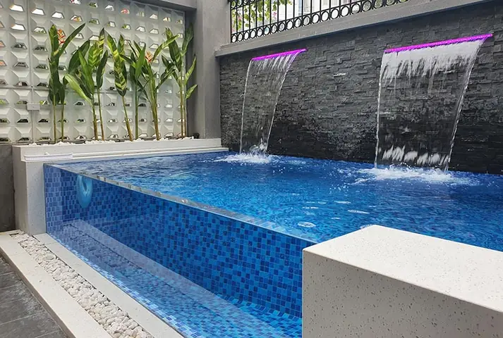 Vách Acrylic Cao Cấp Cho Bể Cá Hà Nội