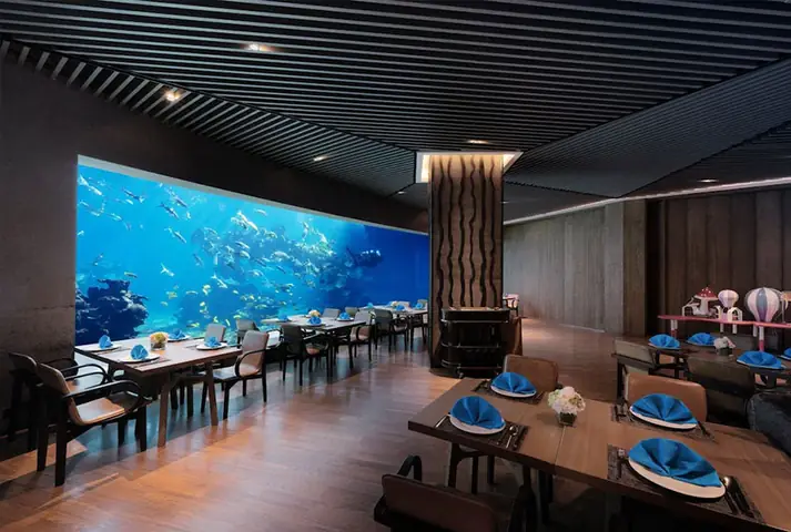 Bể Bơi Acrylic Khách Sạn 5* Mövenpick Hà Nội