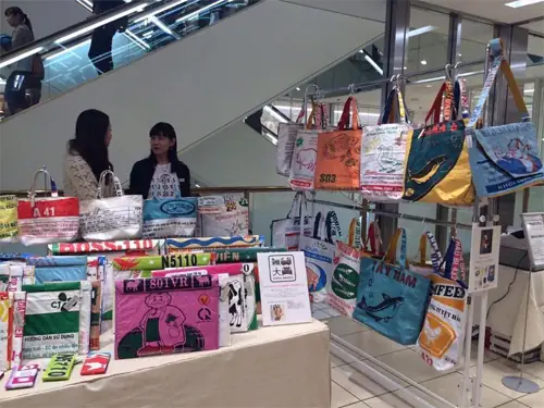 Túi Xách “cám Con Cò” – Hiện Tượng Thời Trang Khuấy Đảo Giới Trẻ Nhật Bản