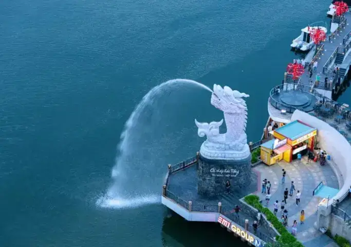 Cá Chép Hóa Rồng Ở Đà Nẵng Là Gì?