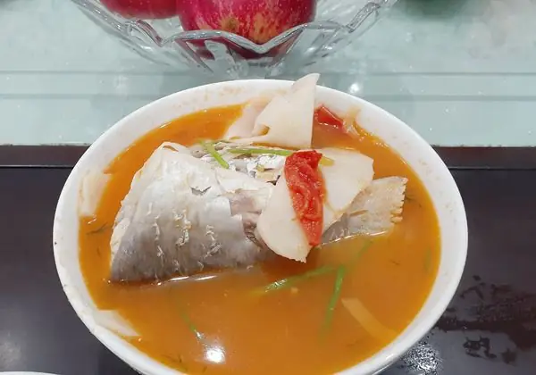 Cá Nhụ Nấu Canh Chua