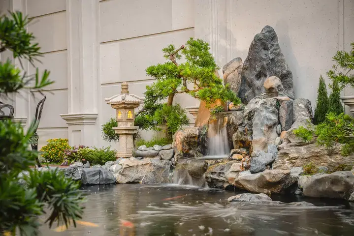 Phong Thủy Hòn Non Bộ Hồ Cá Nhỏ Chuyên Sâu