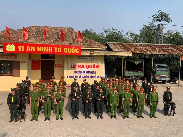 Huấn Luyện Chó Nghiệp Vụ Công An Huấn Luyện Chó Nghiệp Vụ Công An