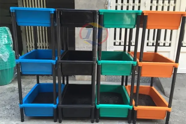 Thùng Nhựa Nuôi Cá 3 Tầng Là Gì?