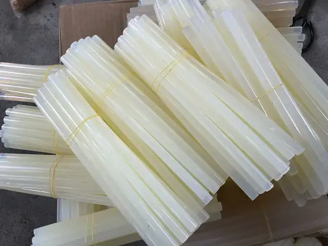 Nguyên Nhân Khiến Silicon Hồ Cá Có Mùi