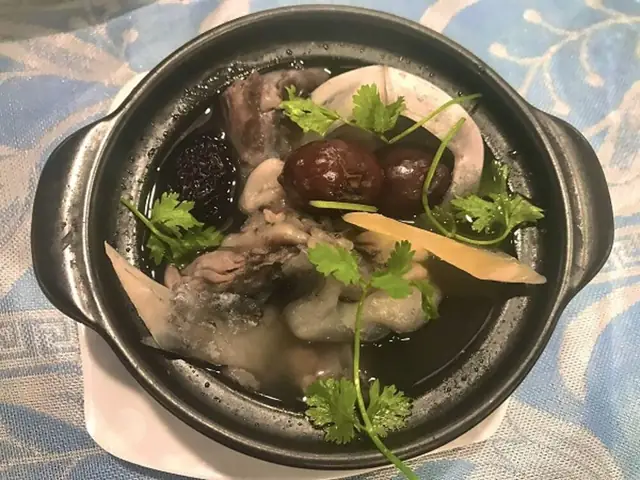 Mắt Cá Ngừ Hầm Thuốc Bắc – Thần Dược Cho Sức Khỏe