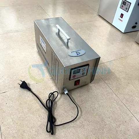 Máy Ozone Khử Mùi Hôi Chó Mèo Vật Nuôi Như Thế Nào?