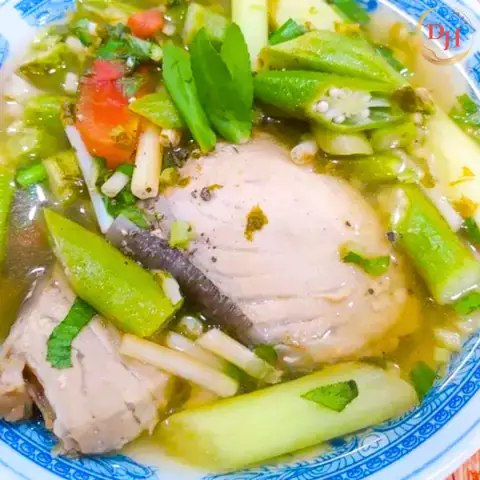 Cá Cờ Kiếm Nấu Canh Chua