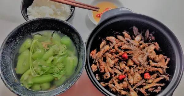 Nhớ Lắm Cá Lòng Tong Kho Tiêu