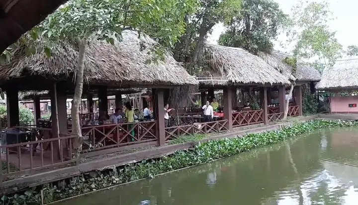 Đặc Sản Đồng Quê Và Thủy Sản Dân Dã