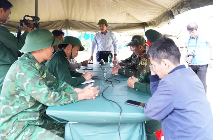 Không Mưa Vẫn Sạt Lở Núi Kinh Khủng Ở Đà Nẵngđọc Ngay Không Mưa Vẫn Sạt Lở Núi Kinh Khủng Ở Đà Nẵngđọc Ngay