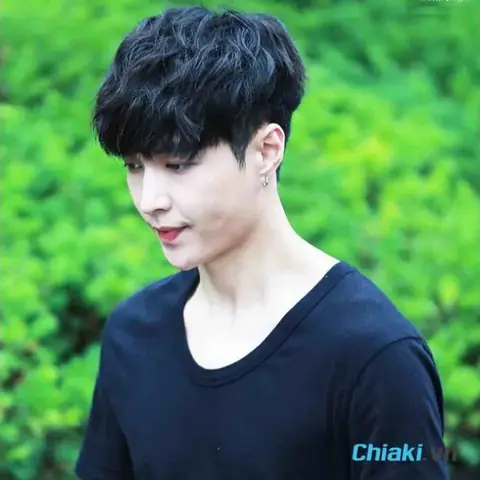 14. Tóc Layer Nam Xoăn Nhẹ 14. Tóc Layer Nam Xoăn Nhẹ