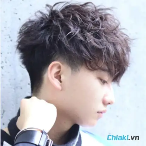30. Tóc Layer Cho Nam Uốn Chữ S 30. Tóc Layer Cho Nam Uốn Chữ S