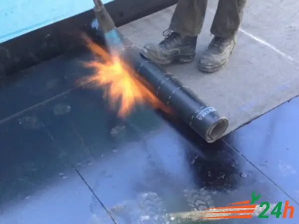 Bước 5: Khò Màng Chống Thấm Bước 5: Khò Màng Chống Thấm