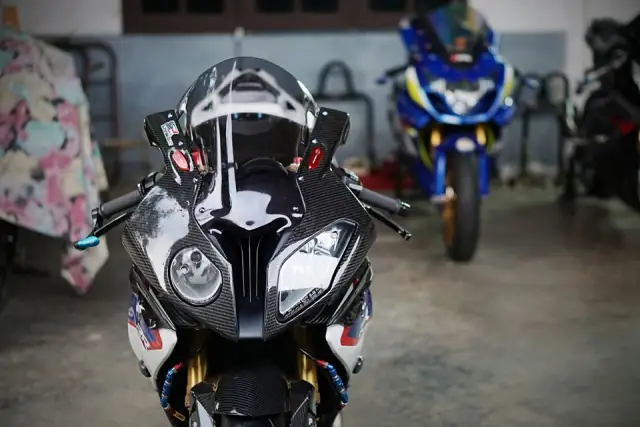 Bmw S1000rr Độ Mê Hoặc Trong Diện Mạo Mắt Lé | 2banh.vn