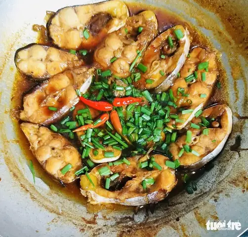 Cá Vồ Nấu Canh Chua, Kho Là Món Gì Mà Lê Tuấn Khang Định Mòi 9 Triệu Người Ăn - Ảnh 3. Cá Vồ Nấu Canh Chua, Kho Là Món Gì Mà Lê Tuấn Khang Định Mòi 9 Triệu Người Ăn - Ảnh 3.